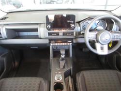 2025 Mitsubishi Triton GLX-R