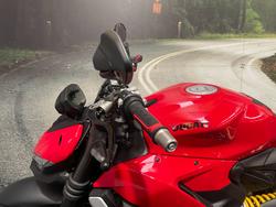2023 DUCATI STREETFIGHTER V4 S Red