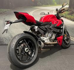2023 DUCATI STREETFIGHTER V4 S Red