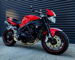 Triumph Speed Triple 1050 SE