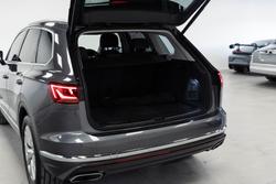 2020 Volkswagen Touareg 190TDI Premium CR MY20 Four Wheel Drive Silicone Grey