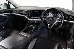 2020 Volkswagen Touareg 190TDI Premium CR MY20 Four Wheel Drive Silicone Grey