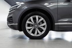 2020 Volkswagen Touareg 190TDI Premium CR MY20 Four Wheel Drive Silicone Grey