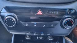 2015 Hyundai
Tucson Active
