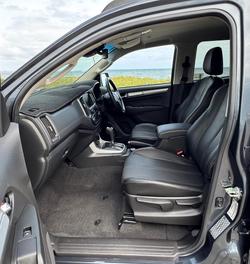 2019 Holden Trailblazer LTZ RG MY20 4X4 Dual Range Dark Shadow