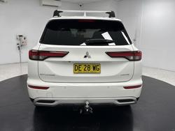 2022 Mitsubishi
Outlander Aspire
