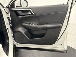 2022 Mitsubishi
Outlander Aspire
