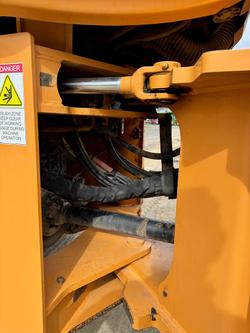 2011 CASE
621E Wheel Loader