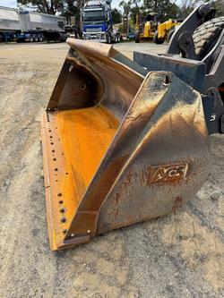 2011 CASE
621E Wheel Loader