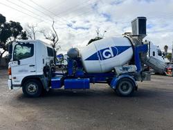 2016 Hino Fc 1022 Cement Agi Truck