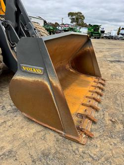 Volvo
L60f Wheel Loader