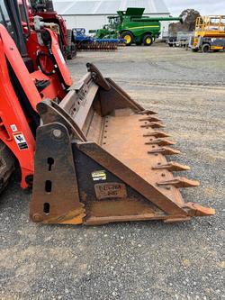 2023 Kubota Svl75-2Ch