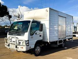 2007 Isuzu Npr Pantec Truck