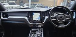 2019 Volvo XC60 D4 Momentum MY19 AWD Onyx Black