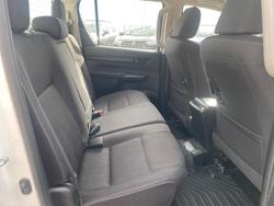 2024 Toyota Hilux SR