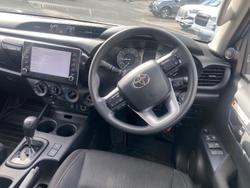 2024 Toyota Hilux SR