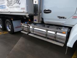 2023 Kenworth T610sar White