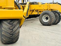 2013 SERAFIN ULTISOW S18 60 BI FOLD SINGLE DISC AIR SEEDER Used YELLOW