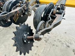 2013 SERAFIN ULTISOW S18 60 BI FOLD SINGLE DISC AIR SEEDER Used YELLOW