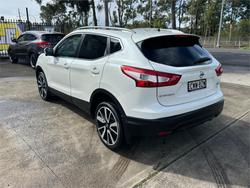 2015 NISSAN
QASHQAI Ti