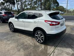 2015 NISSAN
QASHQAI Ti