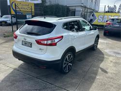 2015 NISSAN
QASHQAI Ti
