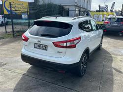 2015 NISSAN
QASHQAI Ti