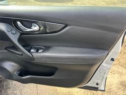 2015 NISSAN
QASHQAI Ti
