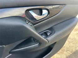 2015 NISSAN
QASHQAI Ti