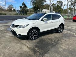 2015 NISSAN
QASHQAI Ti