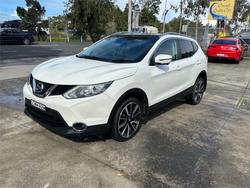 2015 NISSAN
QASHQAI Ti