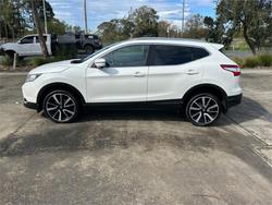 2015 NISSAN
QASHQAI Ti