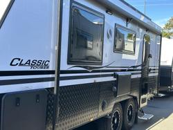 2025 Supreme 2000_R_K1e1_T Classic Tourer 20'