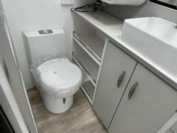 2025 Supreme 1800_R_K1e3_S Classic Tourer 18'