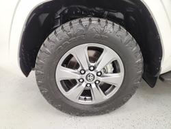 2022 Toyota Landcruiser Sahara FJA300R 4X4 Dual Range Crystal Pearl