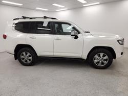 2022 Toyota Landcruiser Sahara FJA300R 4X4 Dual Range Crystal Pearl