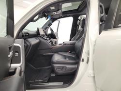 2022 Toyota Landcruiser Sahara FJA300R 4X4 Dual Range Crystal Pearl