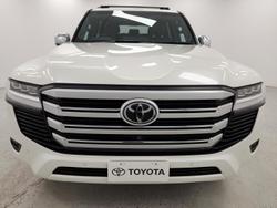 2022 Toyota Landcruiser Sahara FJA300R 4X4 Dual Range Crystal Pearl