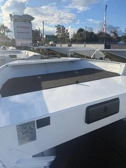 2025 QUINTREX
F390 Outback Explorer