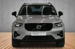 2024 Volvo XC40 Ultimate B4 Dark MY24 AWD Silver Dawn