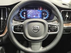 2023 Volvo XC60 Ultimate B5 Bright MY23 AWD Platinum Grey