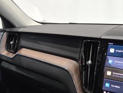 2023 Volvo XC60 Ultimate B5 Bright MY23 AWD Platinum Grey