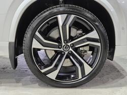 2024 Volvo XC90 Recharge Ultimate T8 Plug-In Hybrid MY24 AWD Crystal White