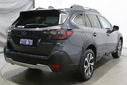 2022 Subaru
Outback AWD Touring