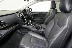 2022 Subaru
Outback AWD Touring