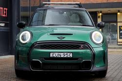 2022 Mini Hatch