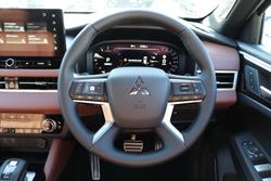 2025 Mitsubishi Outlander Exceed Tourer