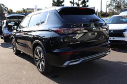 2025 Mitsubishi Outlander Exceed Tourer