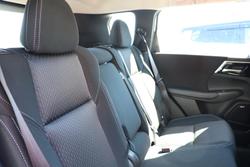 2025 Mitsubishi Outlander ES