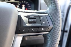 2025 Mitsubishi Outlander ES